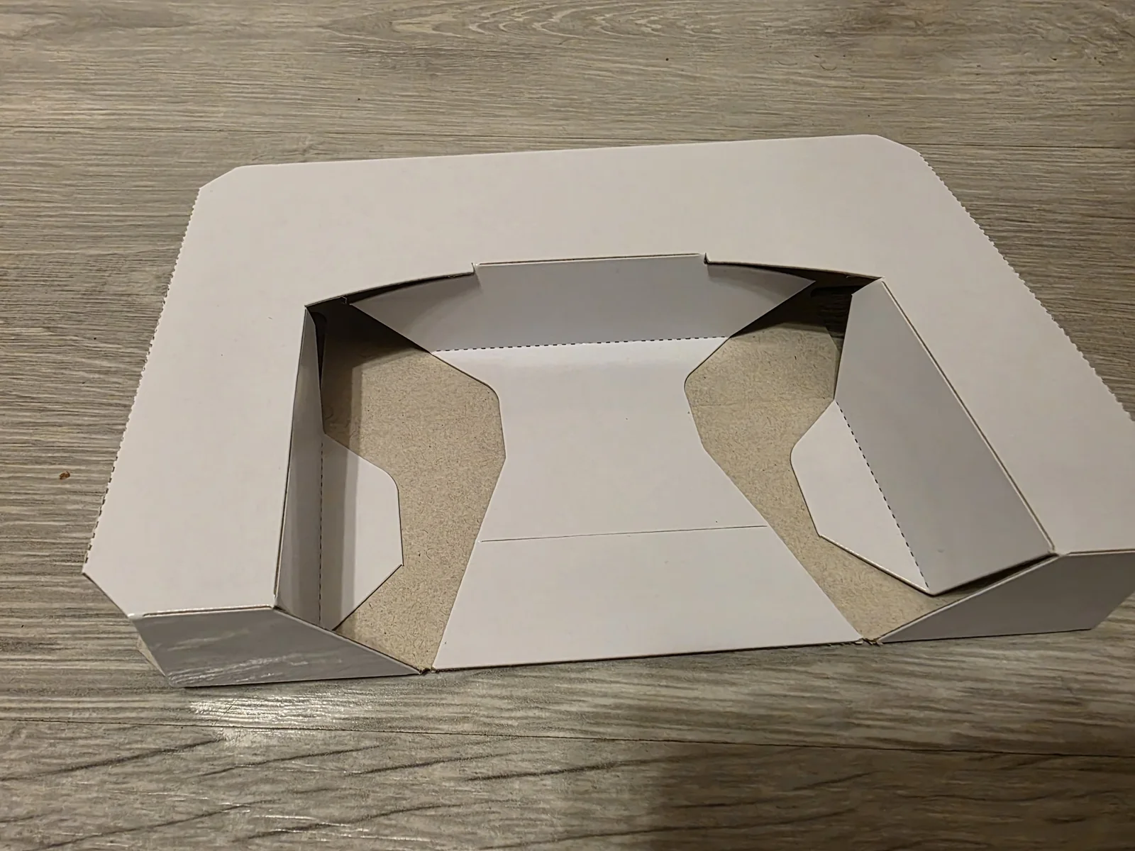 Insert de cartón para caja repro de Nintendo 64 visto en detalle